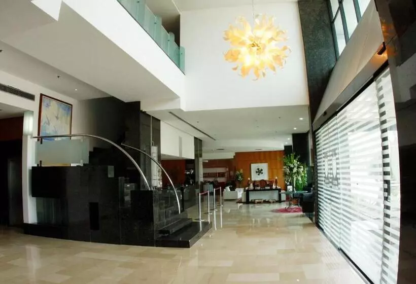 Fotos del hotel Royalty Barra:  3