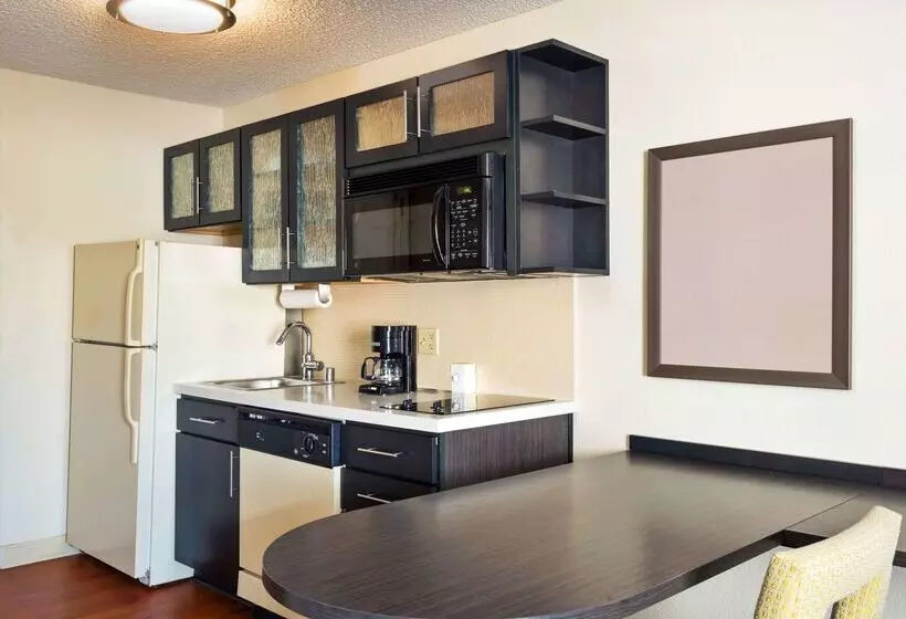 Fotos del hotel Sonesta Simply Suites Las Vegas:  7