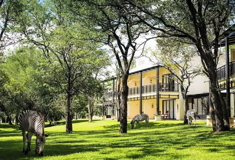 Fotos del hotel Royal Livingstone  By Anantara:  43