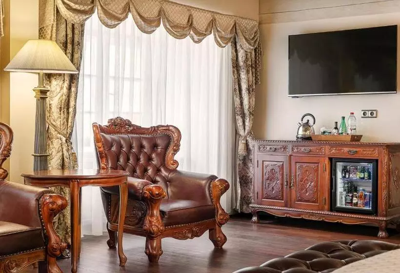 Fotos del hotel Iron Gate  & Suites:  25