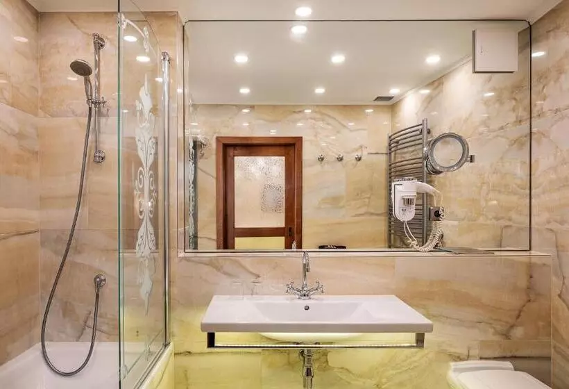 Fotos del hotel Iron Gate  & Suites:  18