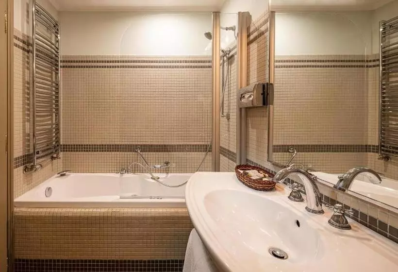 Fotos del hotel Iron Gate  & Suites:  24