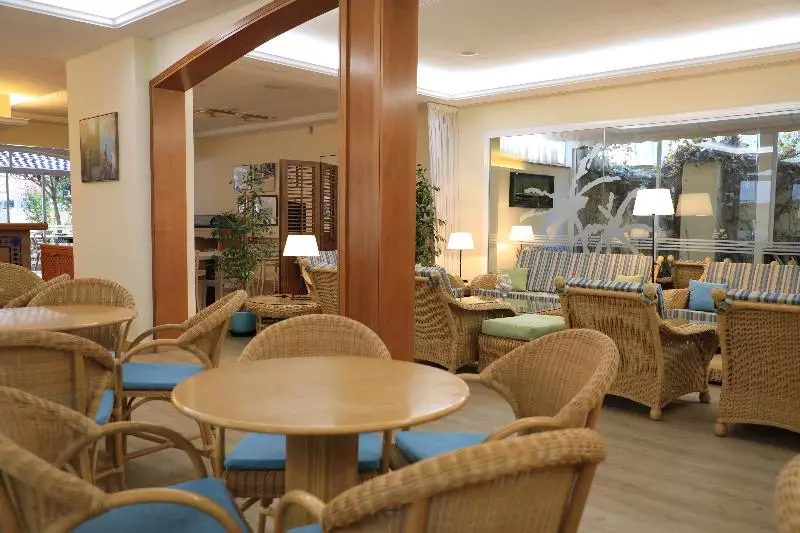 Fotos del hotel Les Palmeres:  17