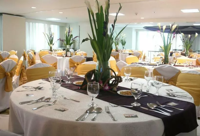 Fotos del hotel Oxford Suites Makati:  6