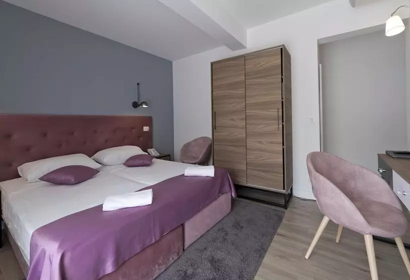 Fotos del hotel Perla:  10