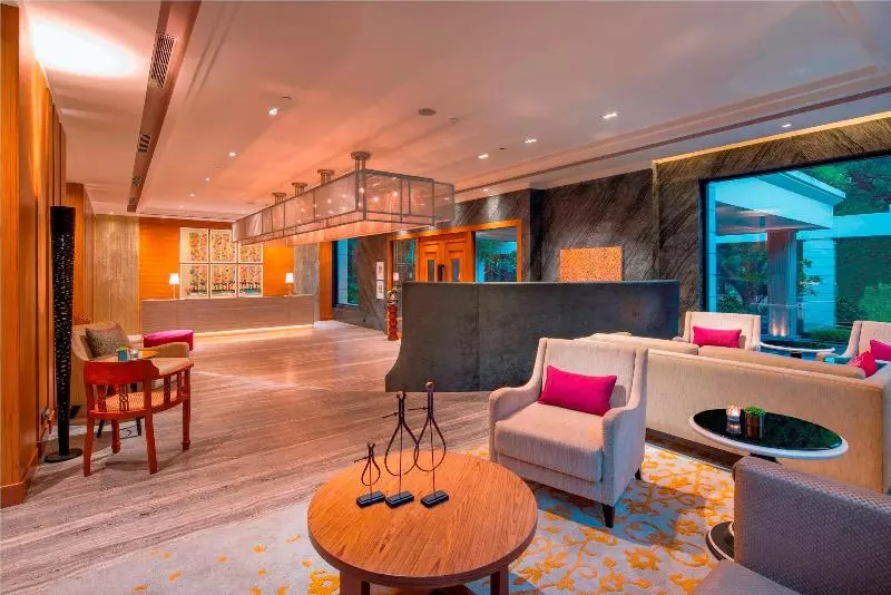 Fotos del hotel The Raintree, St. Mary’s Road:  17