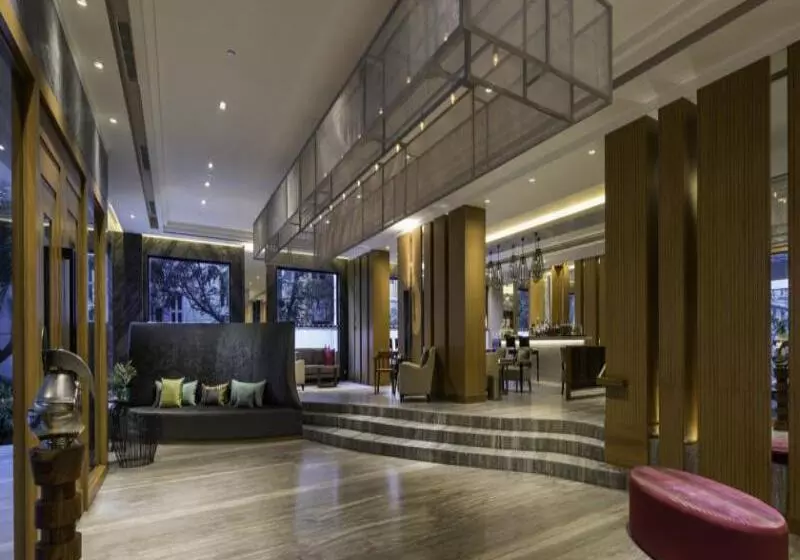 Fotos del hotel The Raintree, St. Mary’s Road:  10