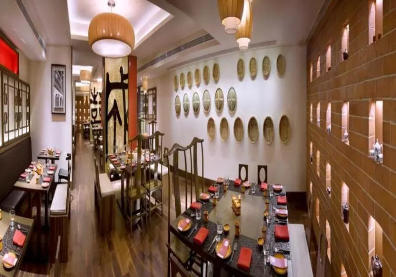 Fotos del hotel The Raintree, St. Mary’s Road:  5