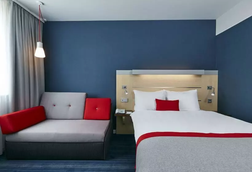 Holiday Inn Express Berlin City Centre, An Ihg