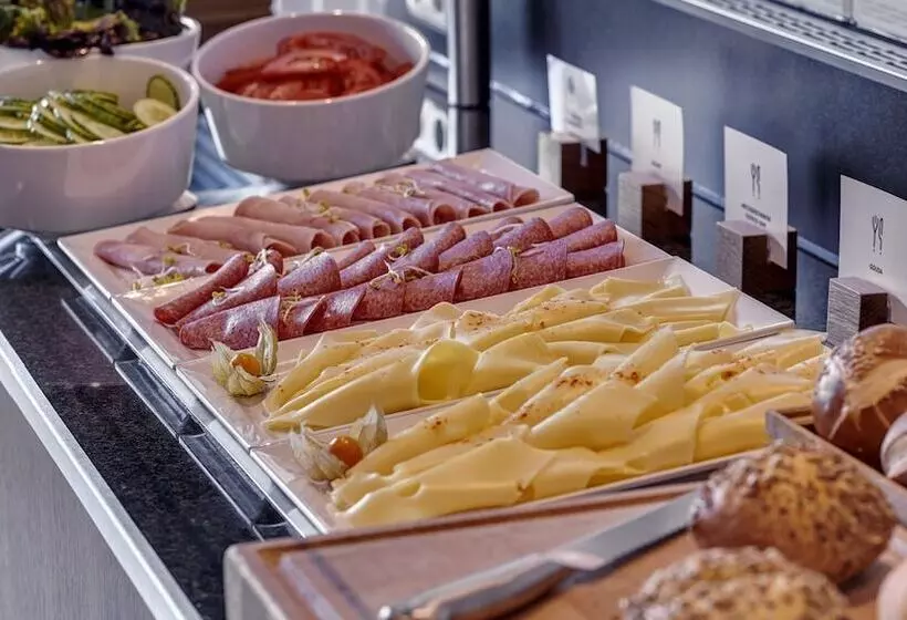 Fotos del hotel Holiday Inn Express Berlin City Centre, An Ihg:  3