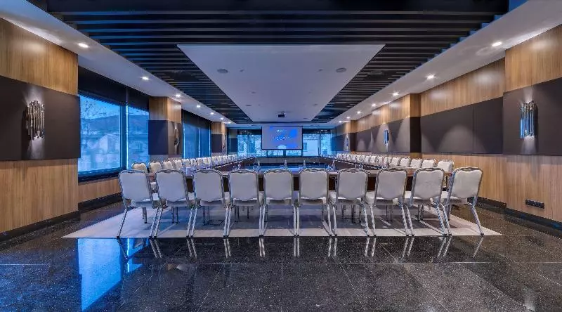 Fotos del hotel Radisson Blu Leogrand:  11