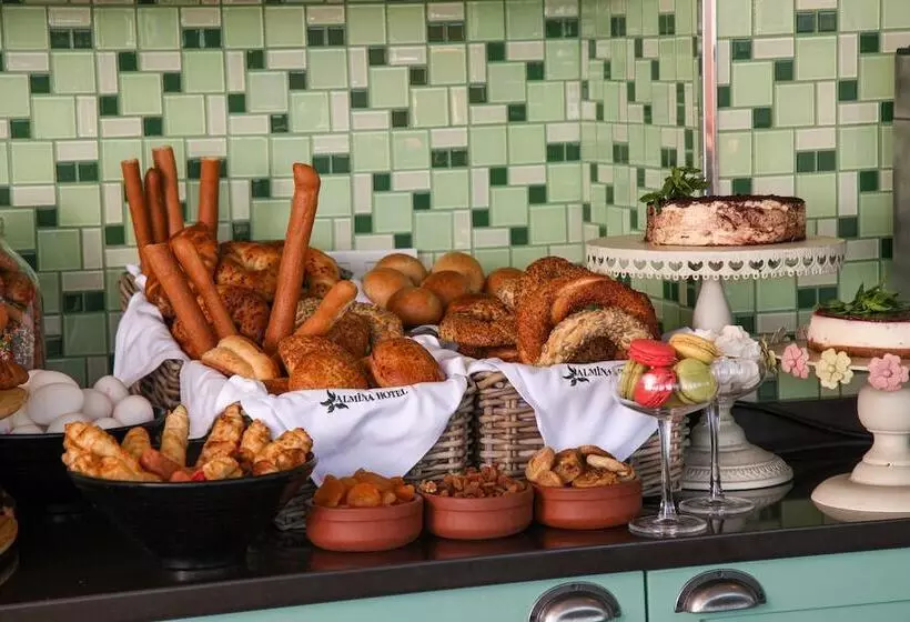 Fotos del hotel Almina Guest House:  7