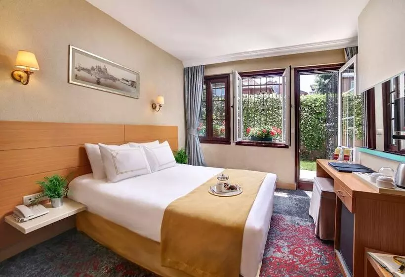 Fotos del hotel Almina Guest House:  9