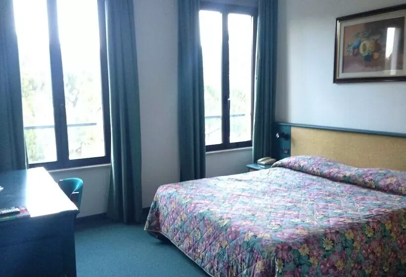 Fotos del hotel Plaza:  2