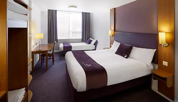 Fotos del hotel Premier Inn Kensington Earls Court:  2
