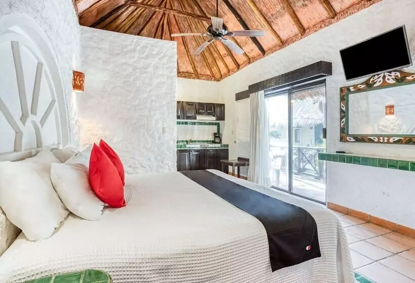 Capital O Mimi Del Mar