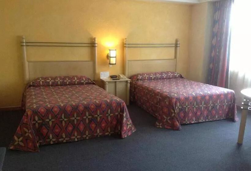 Fotos del hotel Sevilla:  11