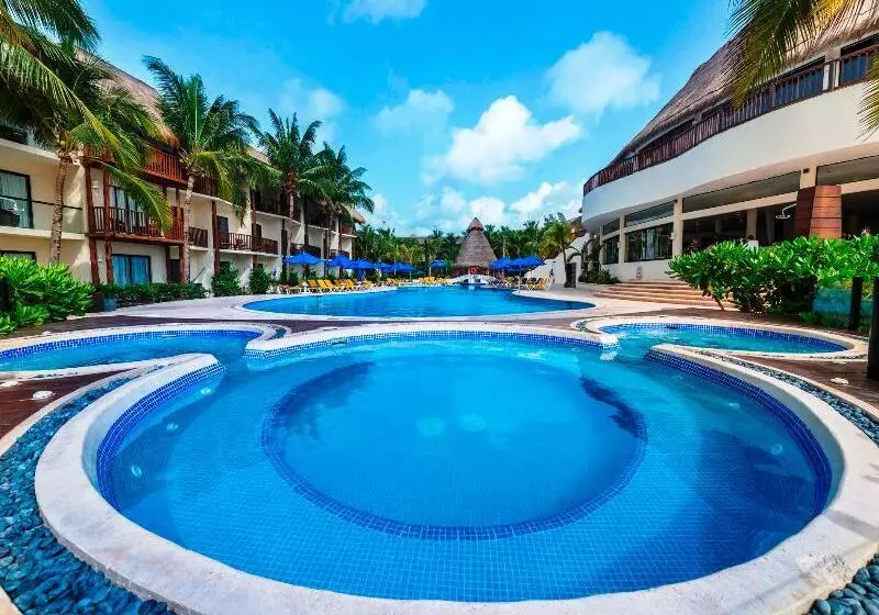 The Reef Coco Beach & Spa Optional All Inclusive