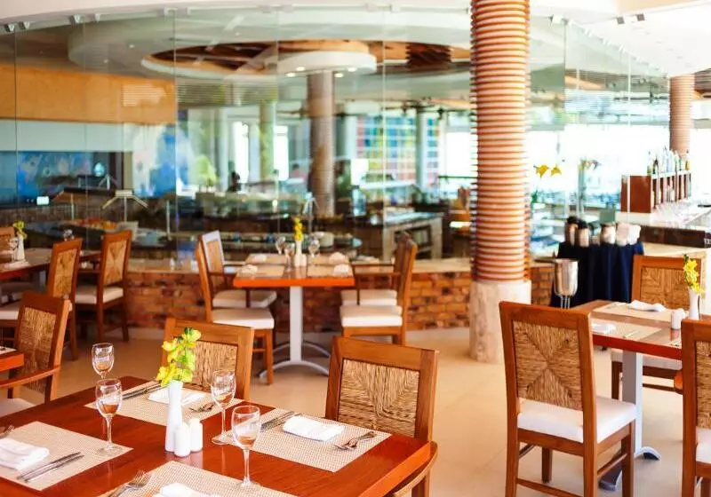 Fotos del hotel The Reef Coco Beach & Spa Optional All Inclusive:  11