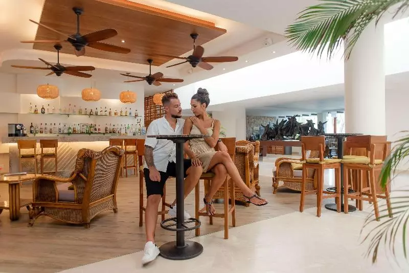 Fotos del hotel The Reef Coco Beach & Spa Optional All Inclusive:  8