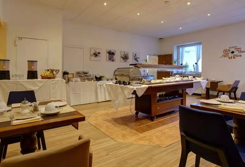 Fotos del hotel Best Western Ambassador:  24