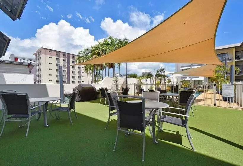 Fotos del hotel Metro Advance Apartments &:  5