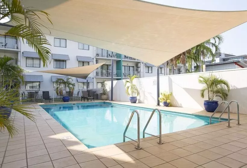 Metro Advance Apartments &