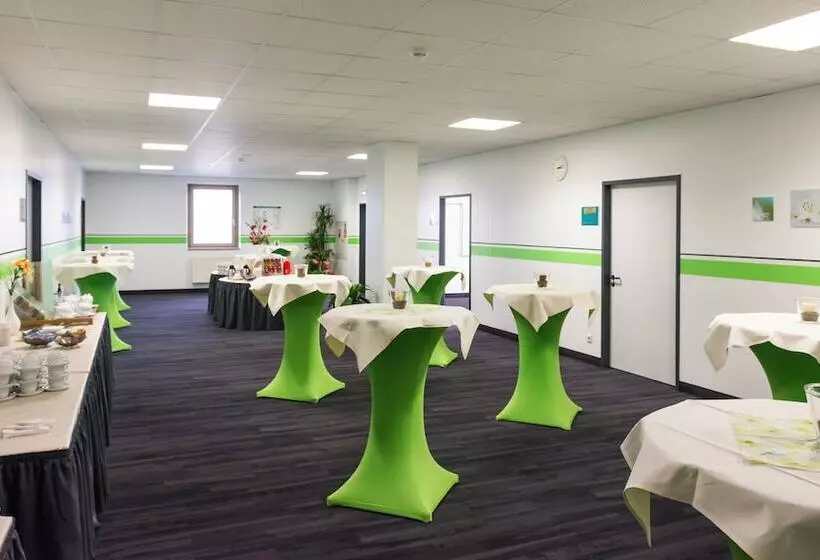 Fotos del hotel Novina Hotel Südwestpark:  3