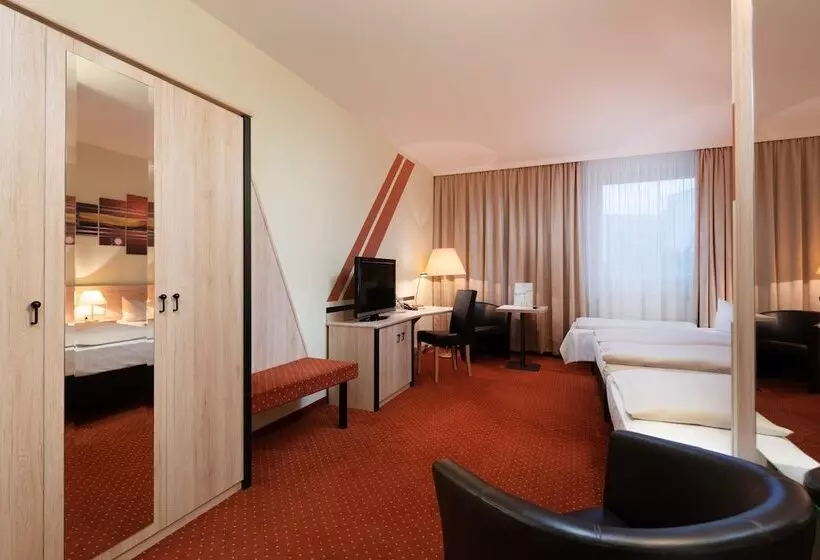 Fotos del hotel Novina Hotel Südwestpark:  9