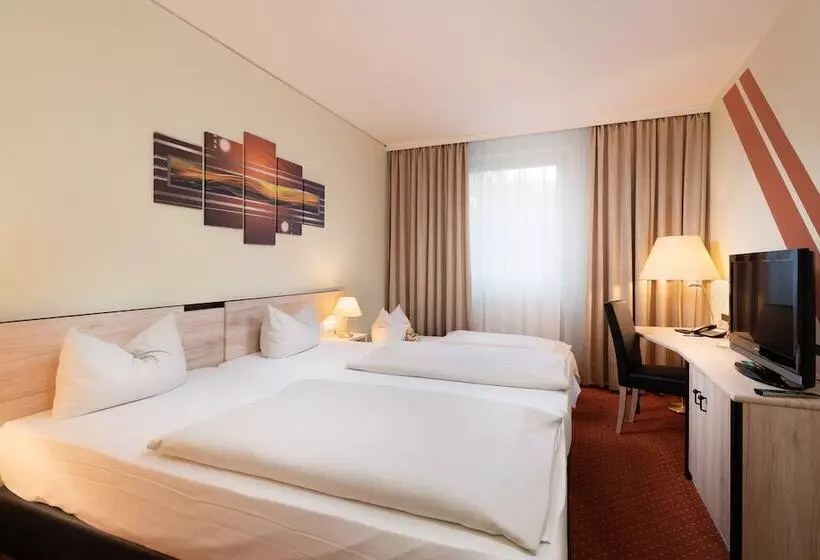 Fotos del hotel Novina Hotel Südwestpark:  10