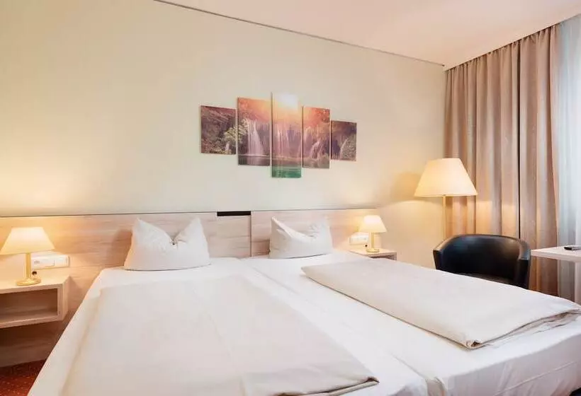 Fotos del hotel Novina Hotel Südwestpark:  14