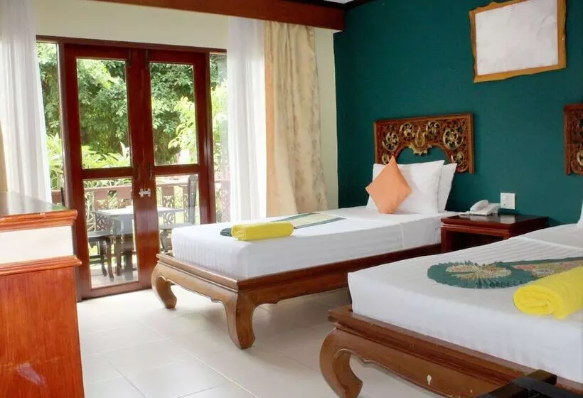 Fotos del hotel Buri Beach Resort:  14