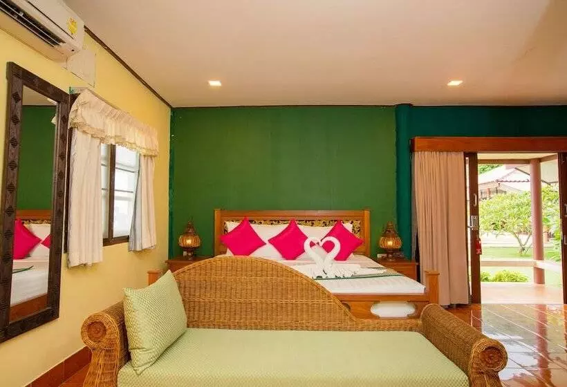 Fotos del hotel Buri Beach Resort:  18