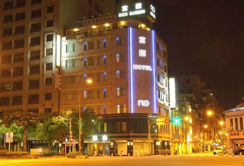 Fotos del hotel Rich Garden:  12