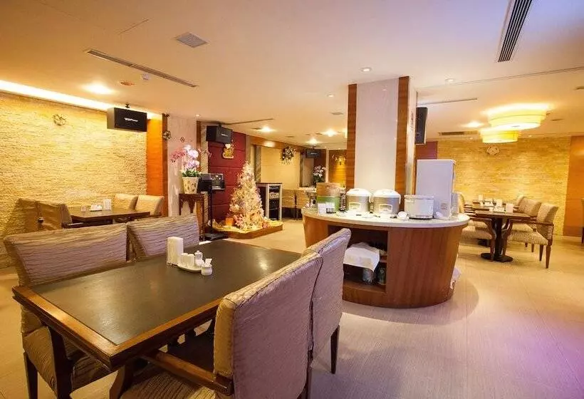 Fotos del hotel Rich Garden:  6