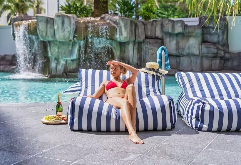 Fotos del hotel Sovereign:  5