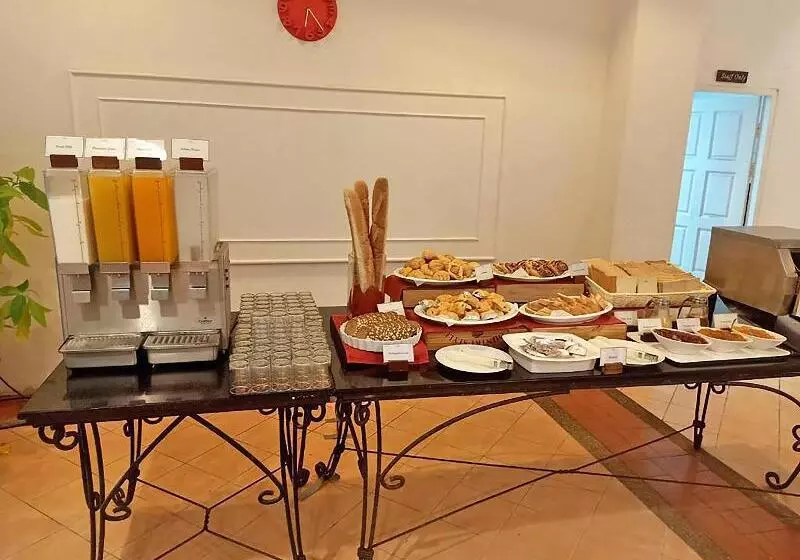 Fotos del hotel The Old Phuket  Karon Beach Resort  Sha Plus:  23