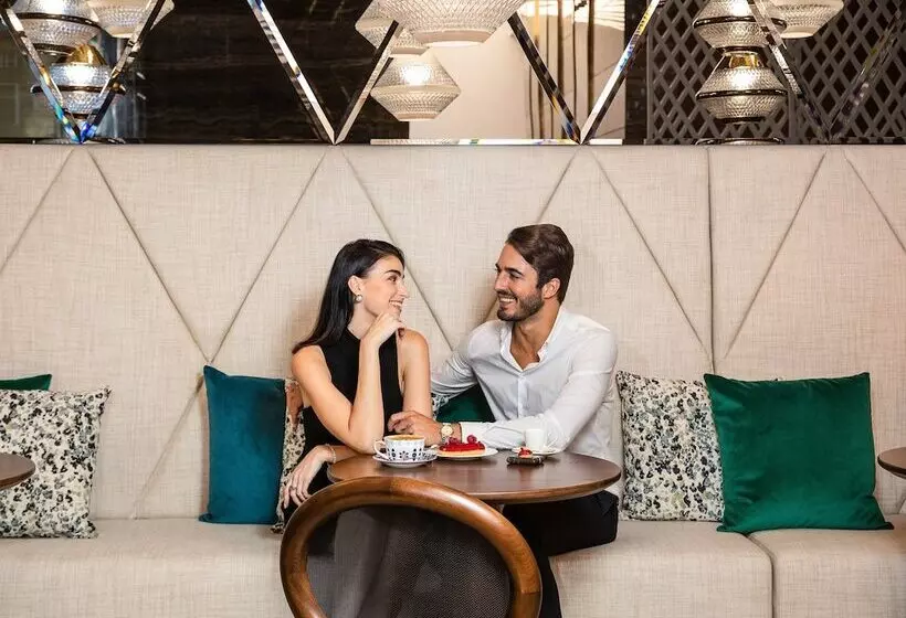 Fotos del hotel Al Jaddaf Rotana Suite:  23