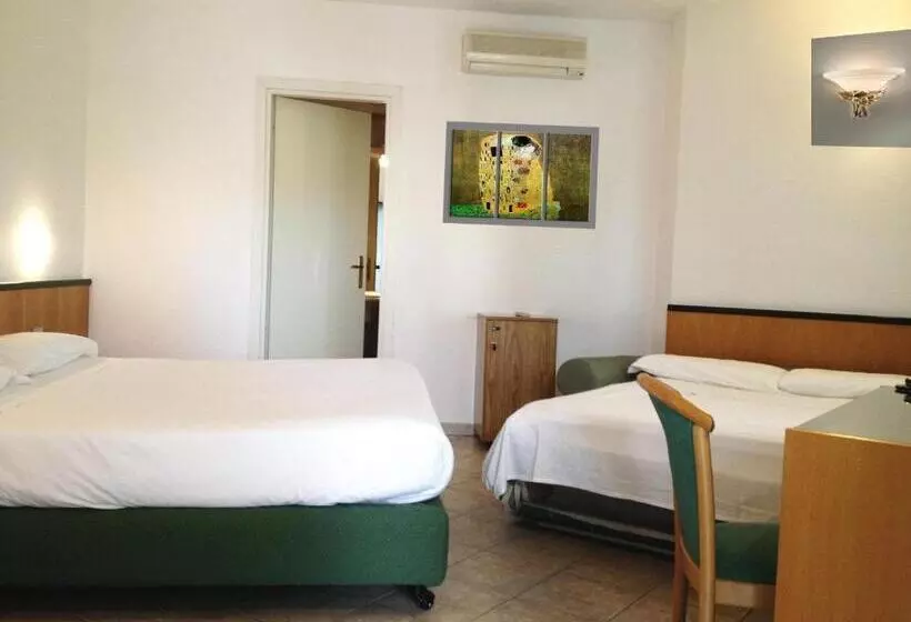 Fotos del hotel Ambrosio La Corte:  18