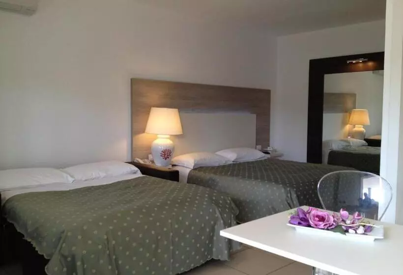 Fotos del hotel Ambrosio La Corte:  16