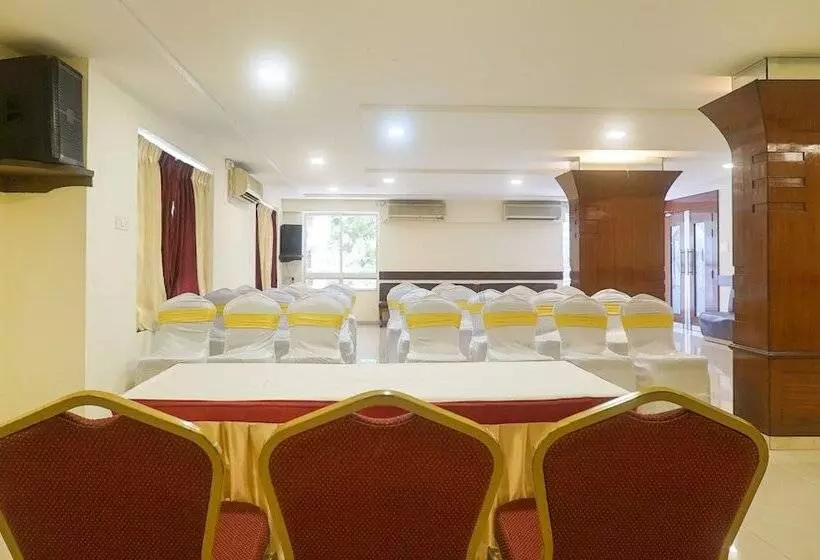 Fotos del hotel Treebo Trend Brahma Regency:  19