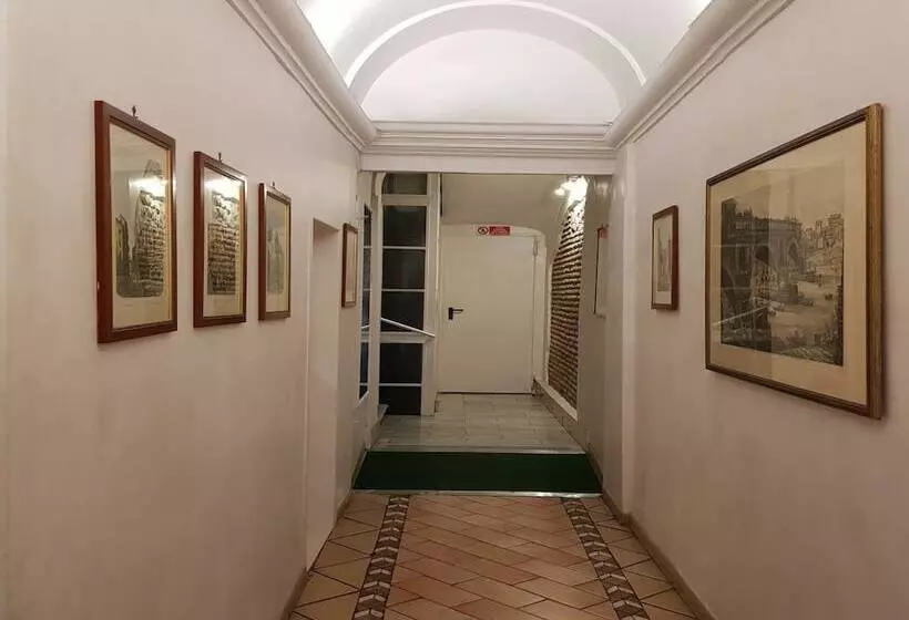 Fotos del hotel Julia:  3