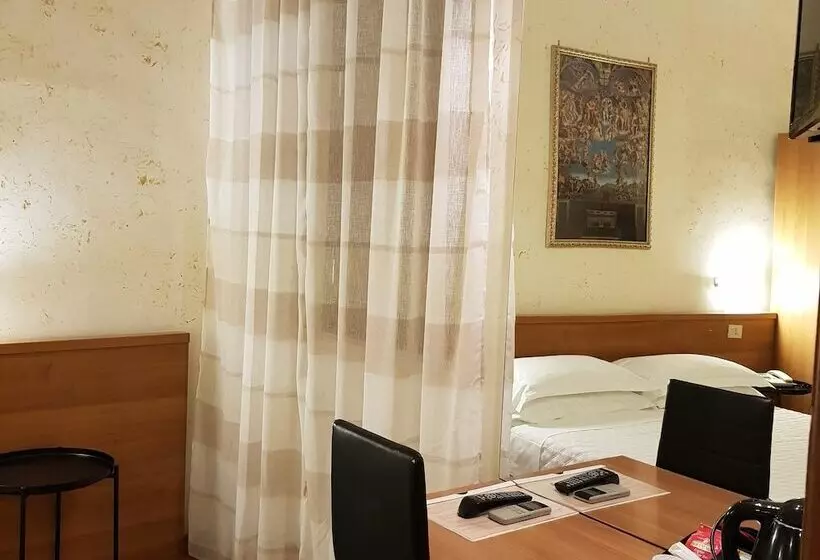 Fotos del hotel Julia:  24