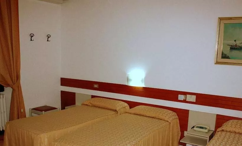 Fotos del hotel Piccolo:  9