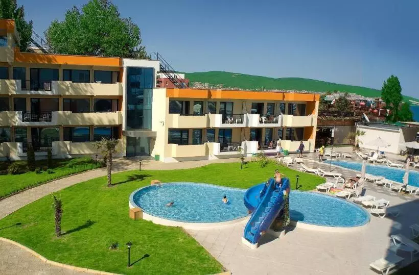 Fotos del hotel Glarus Beach:  7