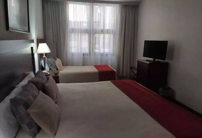 Fotos del hotel Reconquista Garden:  13