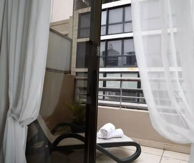 Fotos del hotel Reconquista Garden:  10