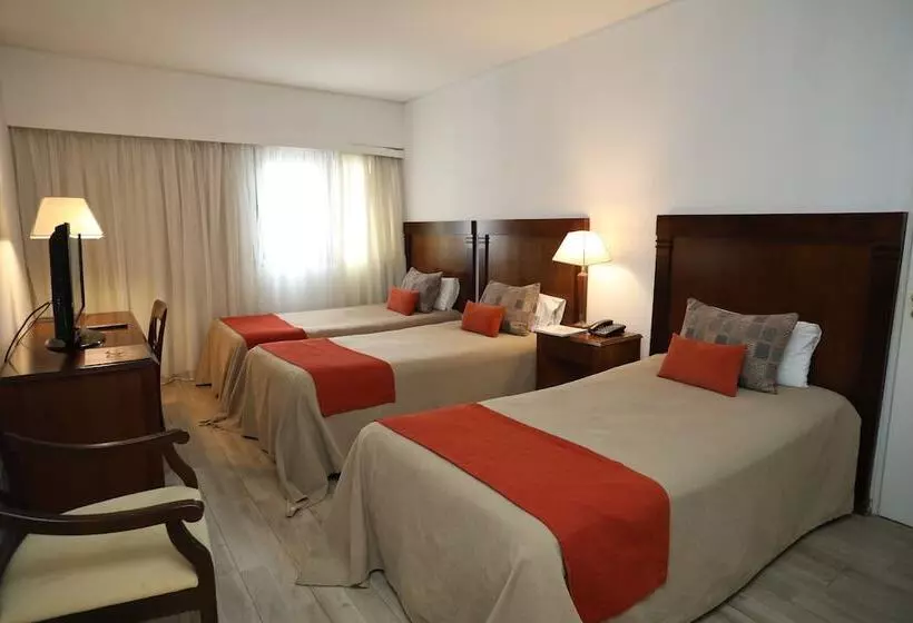 Fotos del hotel Reconquista Garden:  15