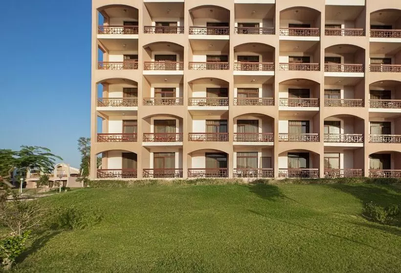 Fotos del hotel Pyramisa Island  Aswan:  18