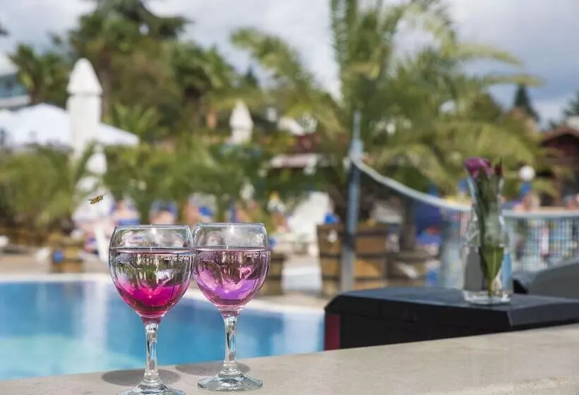 Fotos del hotel Smartline Meridian:  3